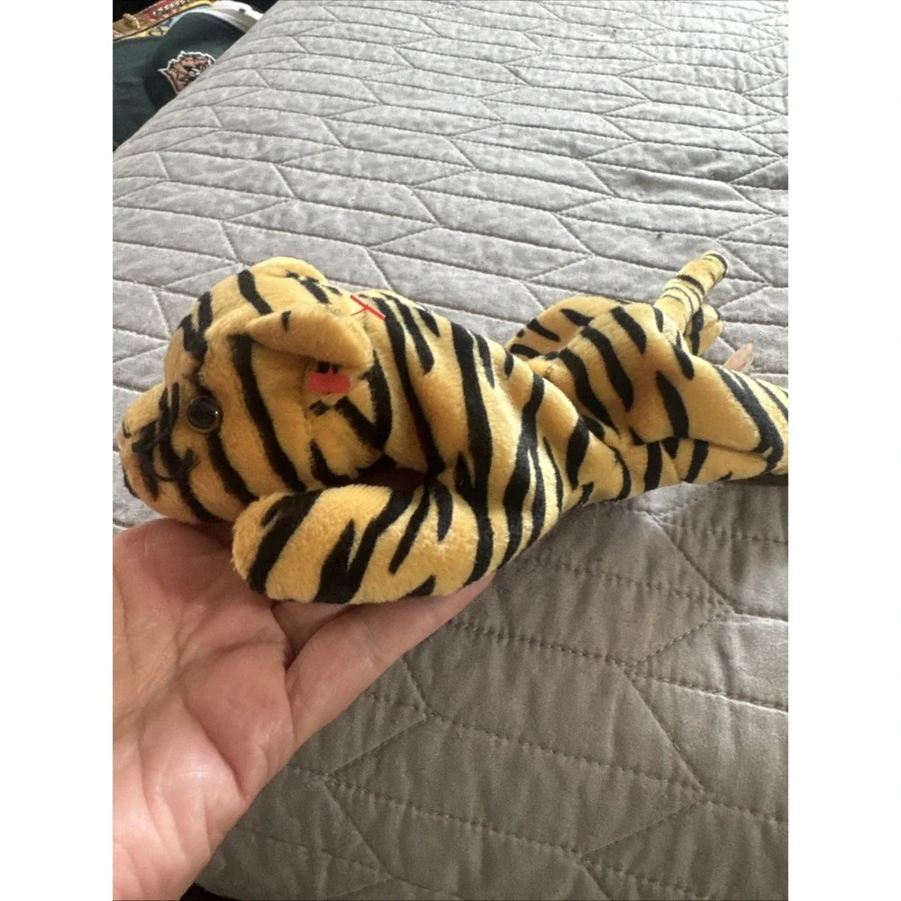 TY Beanie Baby - STRIPES‎ the Tiger (8.5 inch)